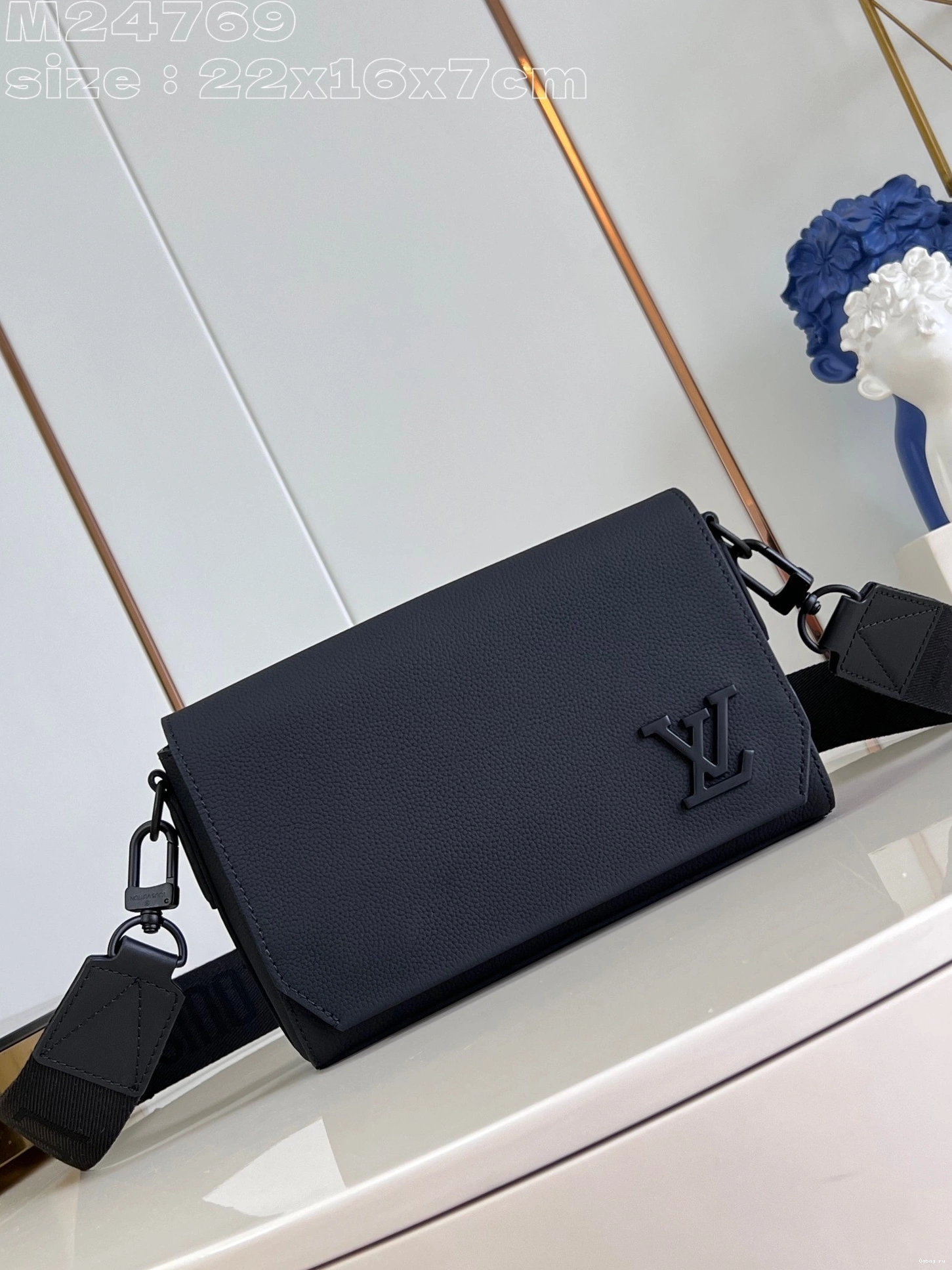 LOUIS PM-22*16.5*7CM VUITTON Messenger Takeoff 0719
